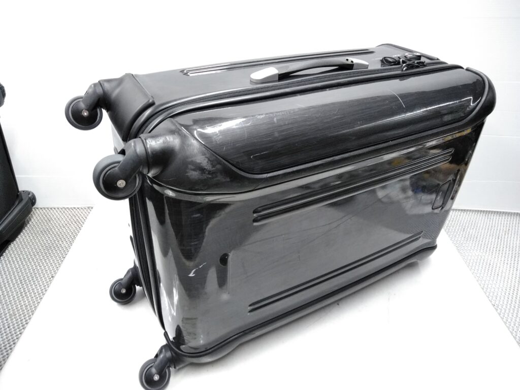 Tumi スーツケース 修理後